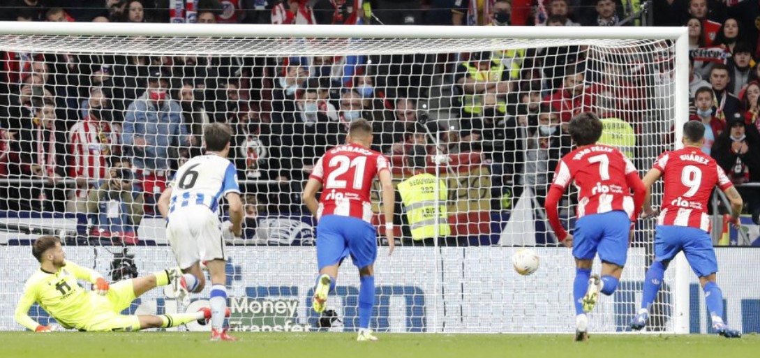 2-2. Min 76. Gol de penalti de Luis Suárez que suponía el empate, a la postre definitivo.
