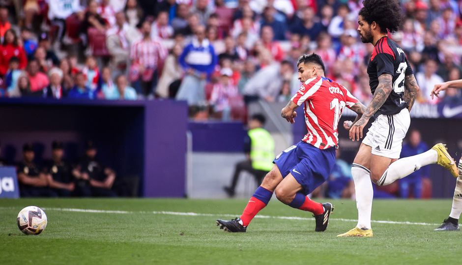 Gol de Correa tras la segunda asistencia de gol de Rodrigo de Paul.