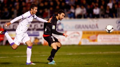 Adrián se reencontró con el gol en Jaén tras un gran remate cruzado