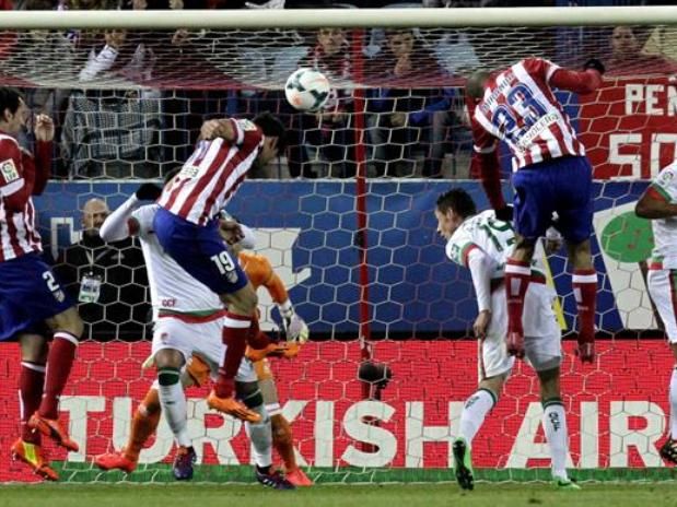 Diego Costa consiguió el gol de la victoria tras rematar a las mallas de Roberto