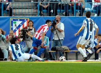 Partidazo de Reyes ante la Real Sociedad.  Espectacular jugada en el segundo gol