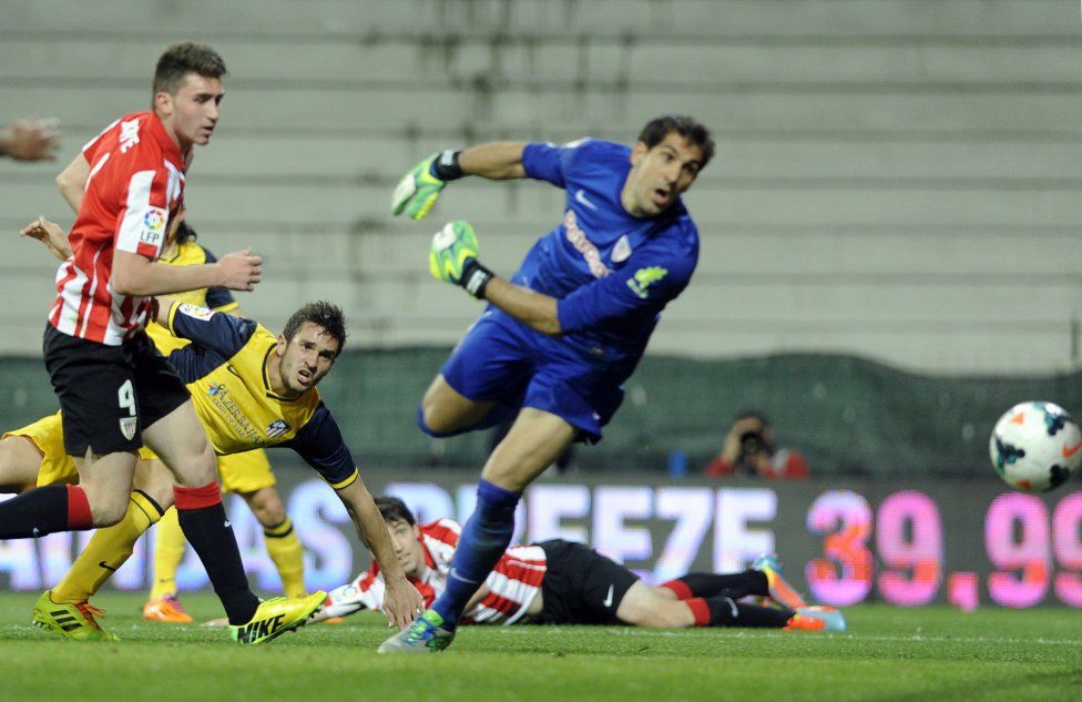 Koke de cabeza consiguió el gol de la importante victoria en Bilbao