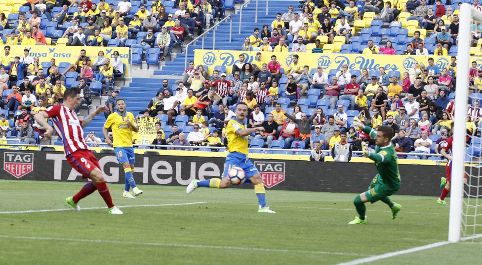 Torres cierra la manita a domicilio en el Estadio de Gran Canaria.