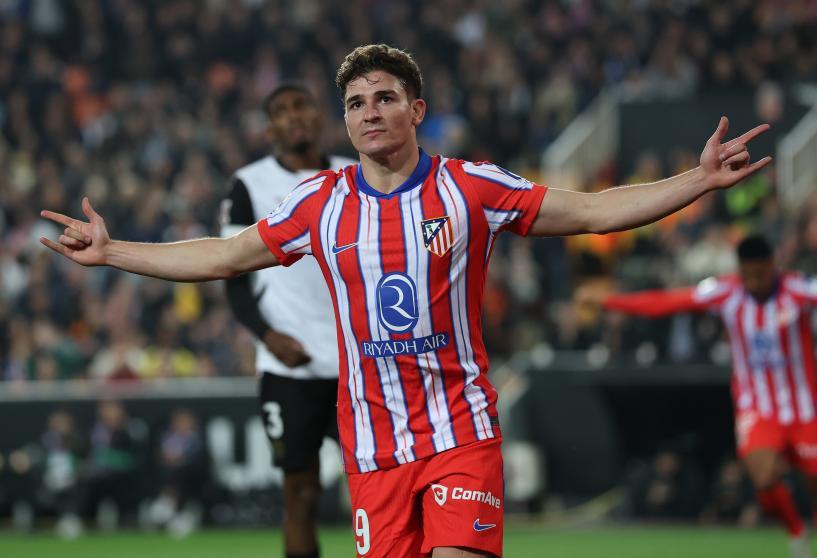 Julián Álvarez, MVP del partido con dos goles decisivos para la victoria final.