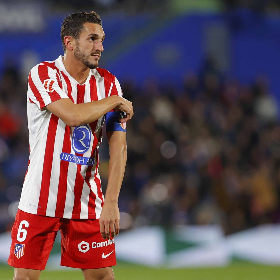 Koke jugando su partido 700 con el Atlético de Madrid