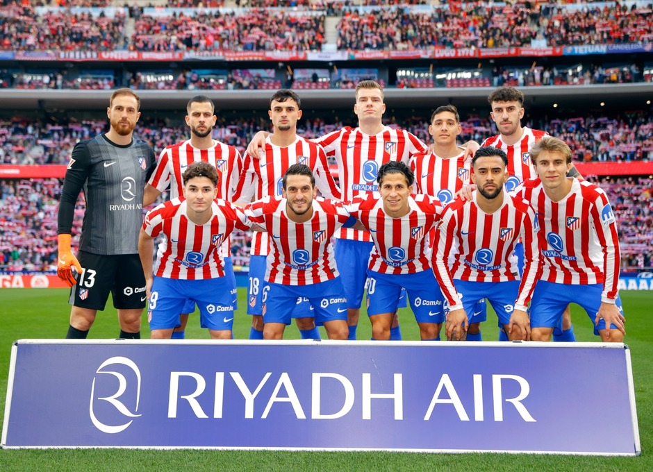 Equipo inicial ante el Valencia.
