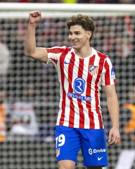 Julián Álvarez se reencuentra por fin con el gol