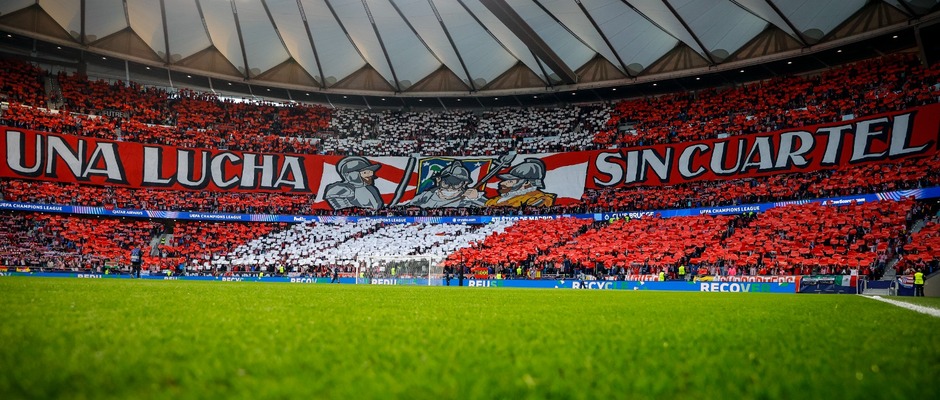 Tifo grada Atlético vs Brujas