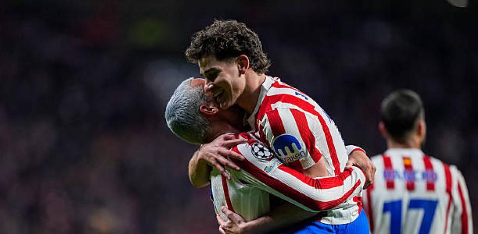 Julián Álvarez marca doblete ante el Tottenham