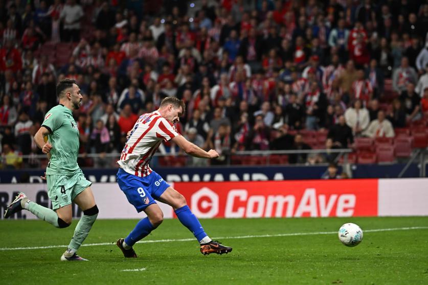 Alexander Sorloth celebrando el doblete